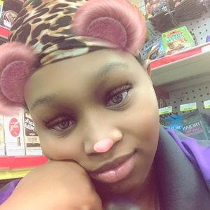 Meet your Posher, Tiffany